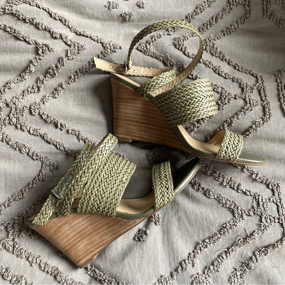 Wedges - Picture 2 of 4